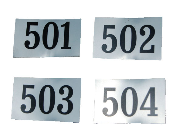 Таблички с номерами для почтовых ящиков
